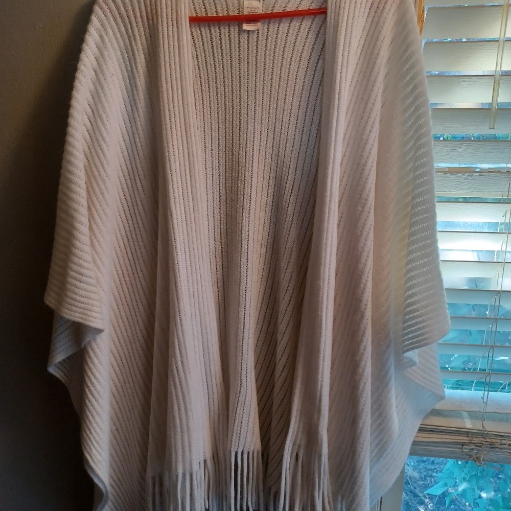 Lightweight shawl